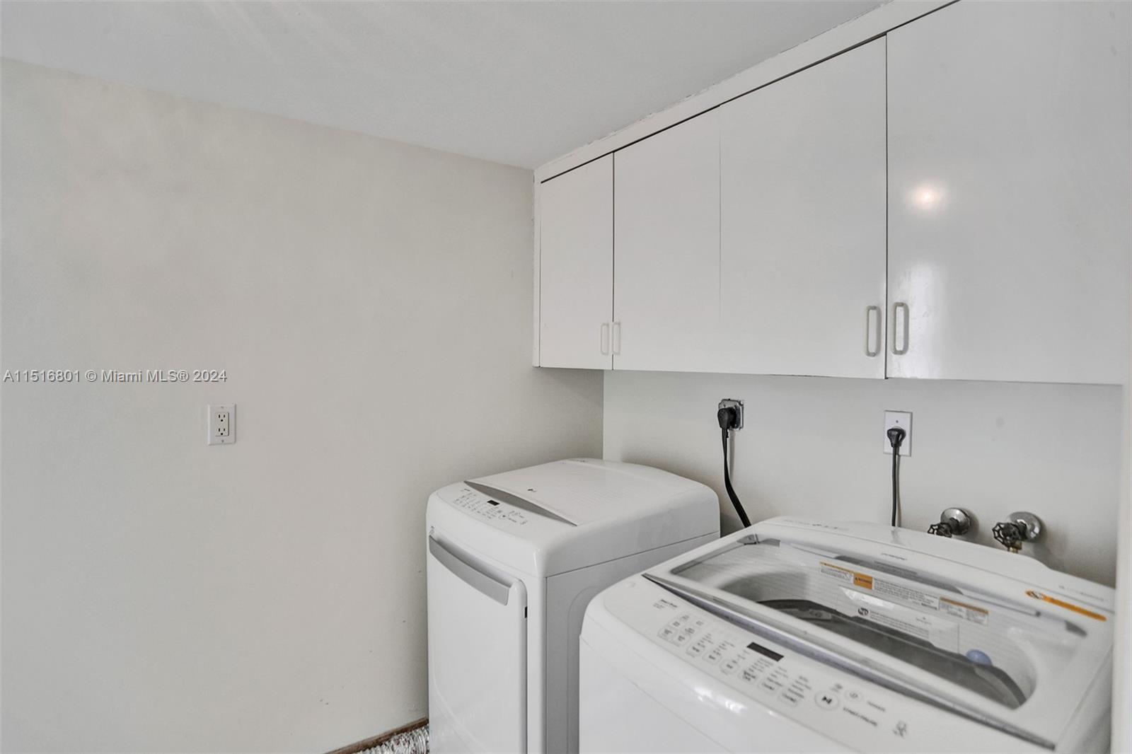 LAKEVIEW TOWNHOUSES CONDO - Residential
