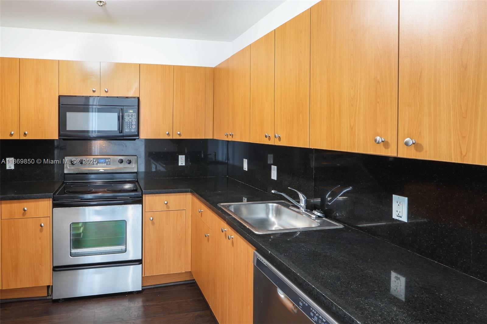 EDGEWATER LOFTS CONDO - Residential Lease