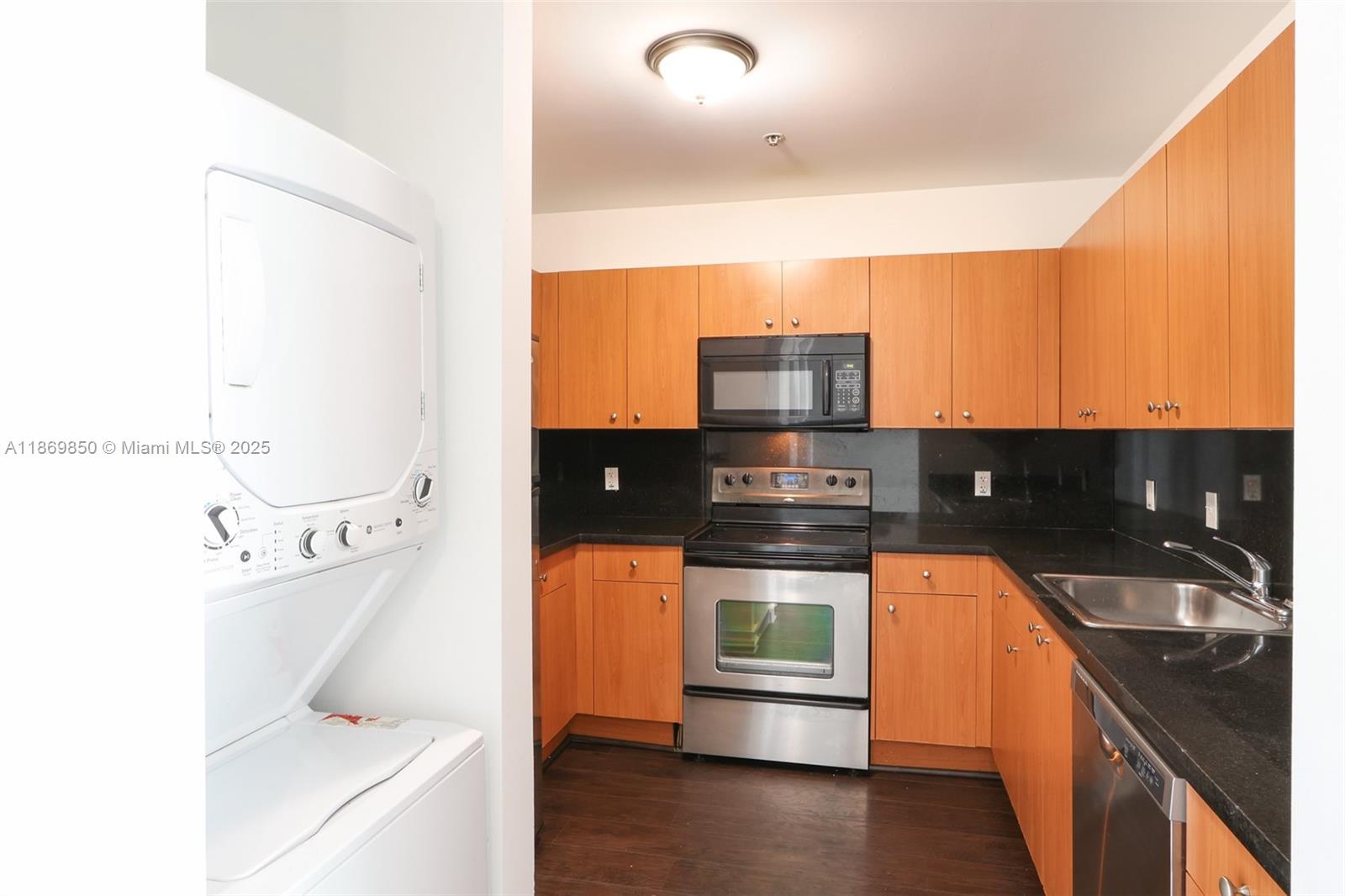 EDGEWATER LOFTS CONDO - Residential Lease