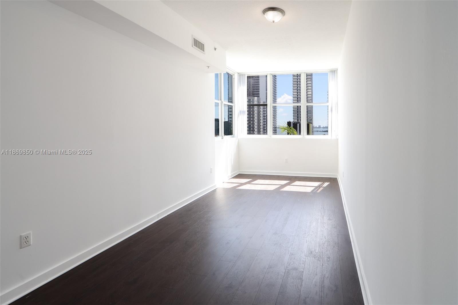 EDGEWATER LOFTS CONDO - Residential Lease