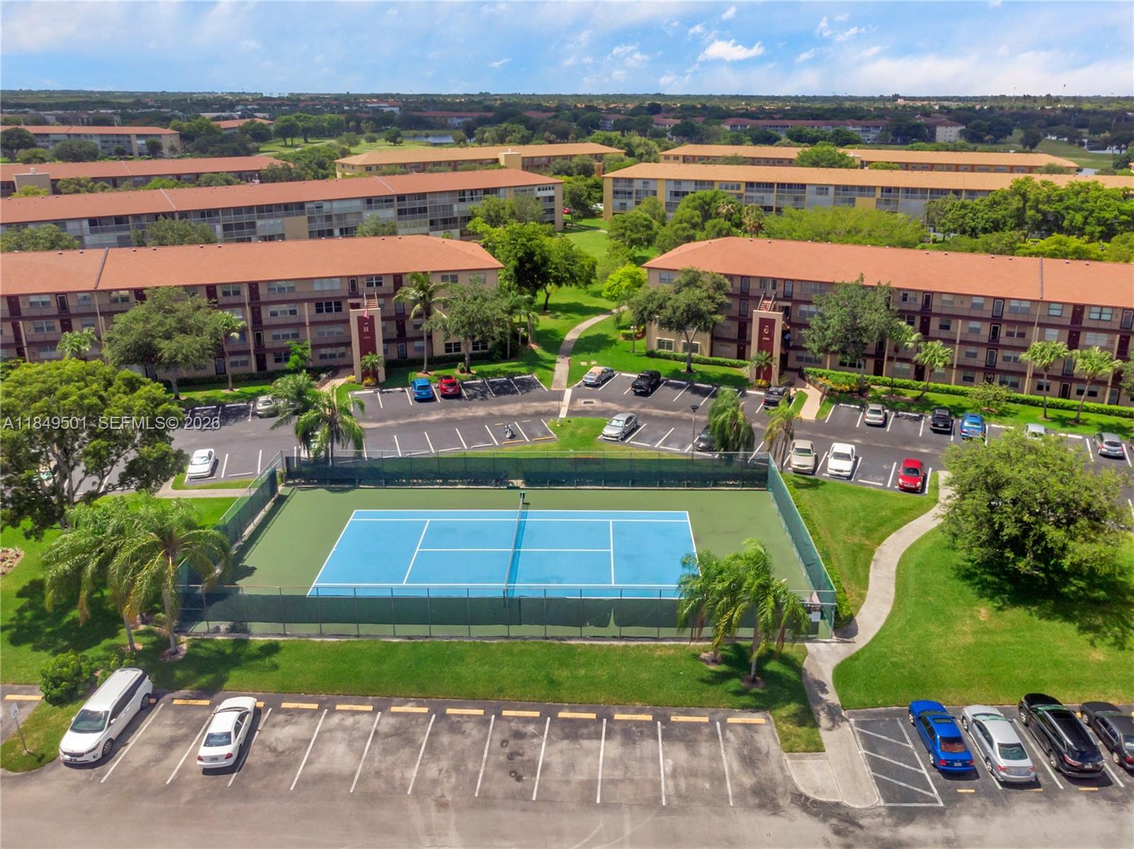 IVANHOE EAST III - Residential