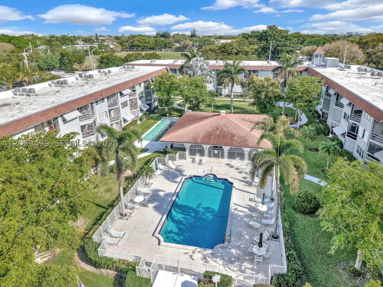 DEERFIELD BEACH GARDENS - Residential