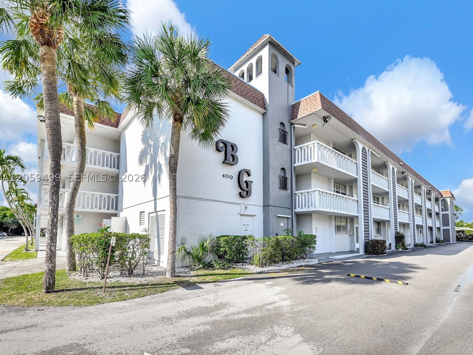 DEERFIELD BEACH GARDENS - Residential