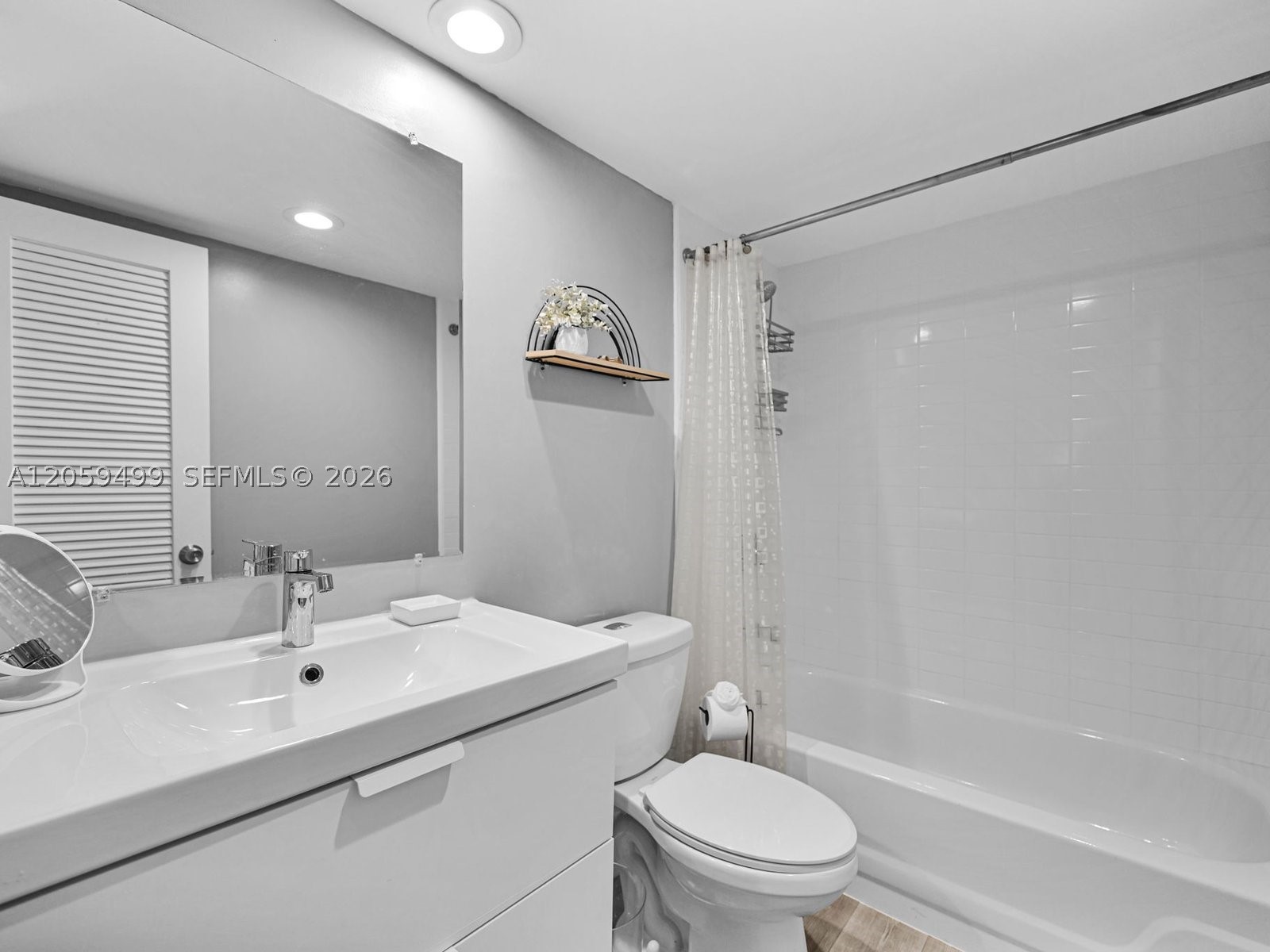 DEERFIELD BEACH GARDENS - Residential