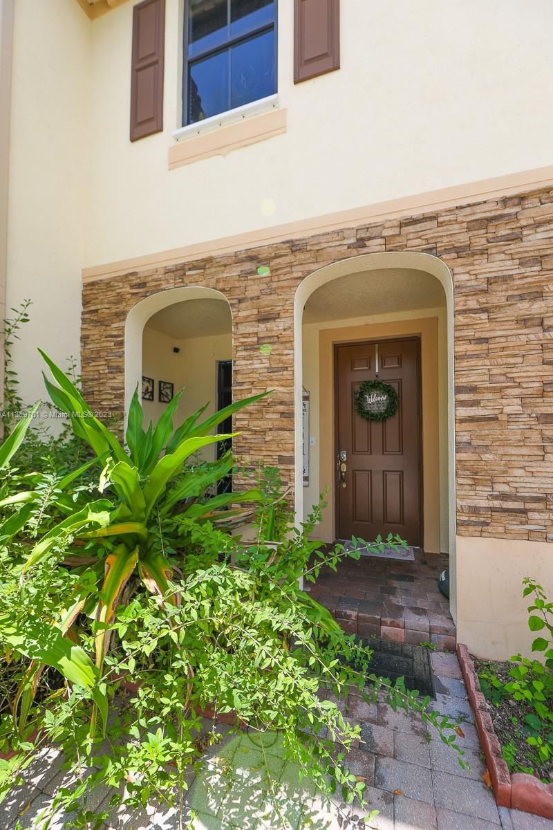 SILVER PALM WEST - Residential