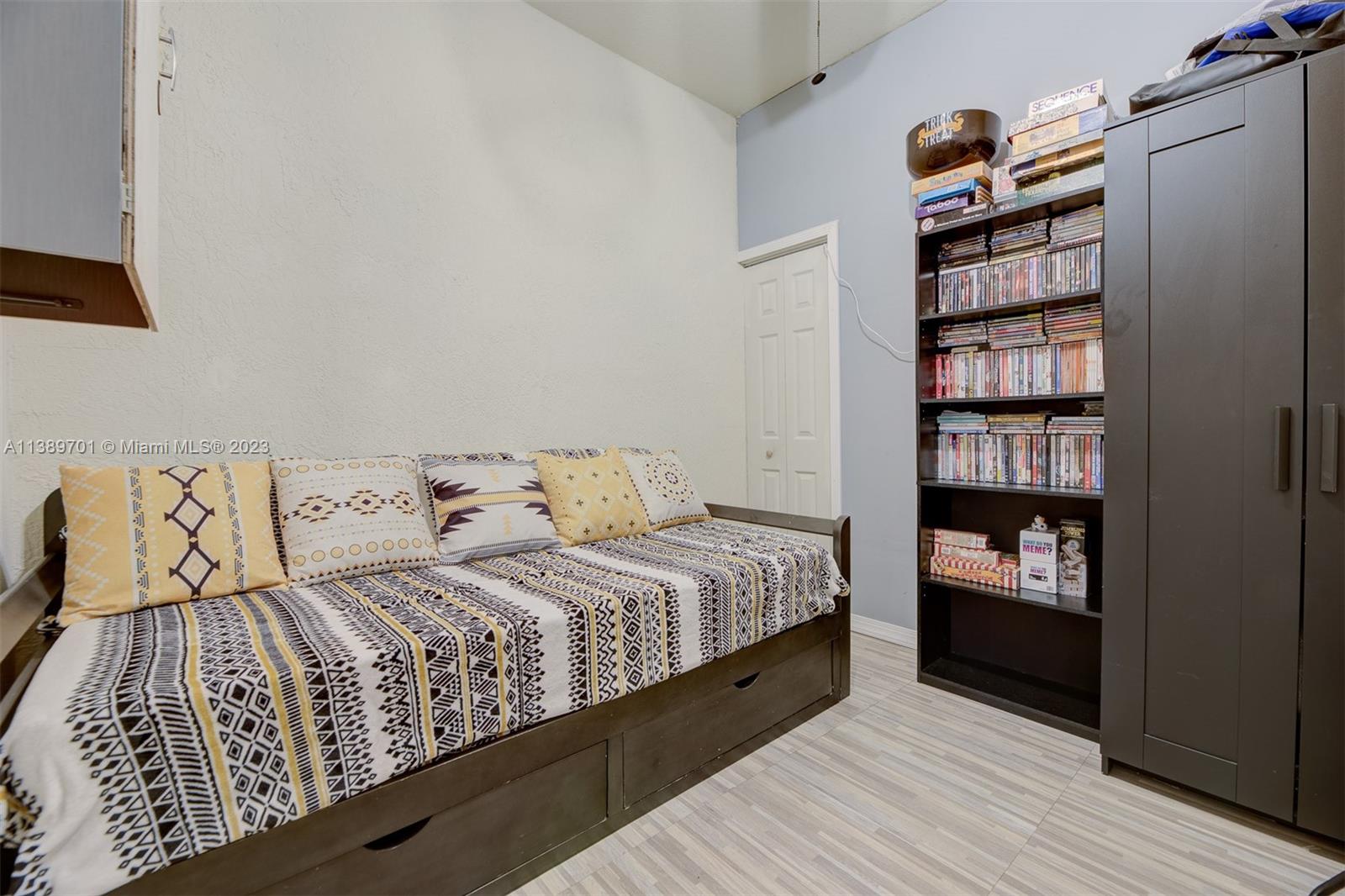 SILVER PALM WEST - Residential