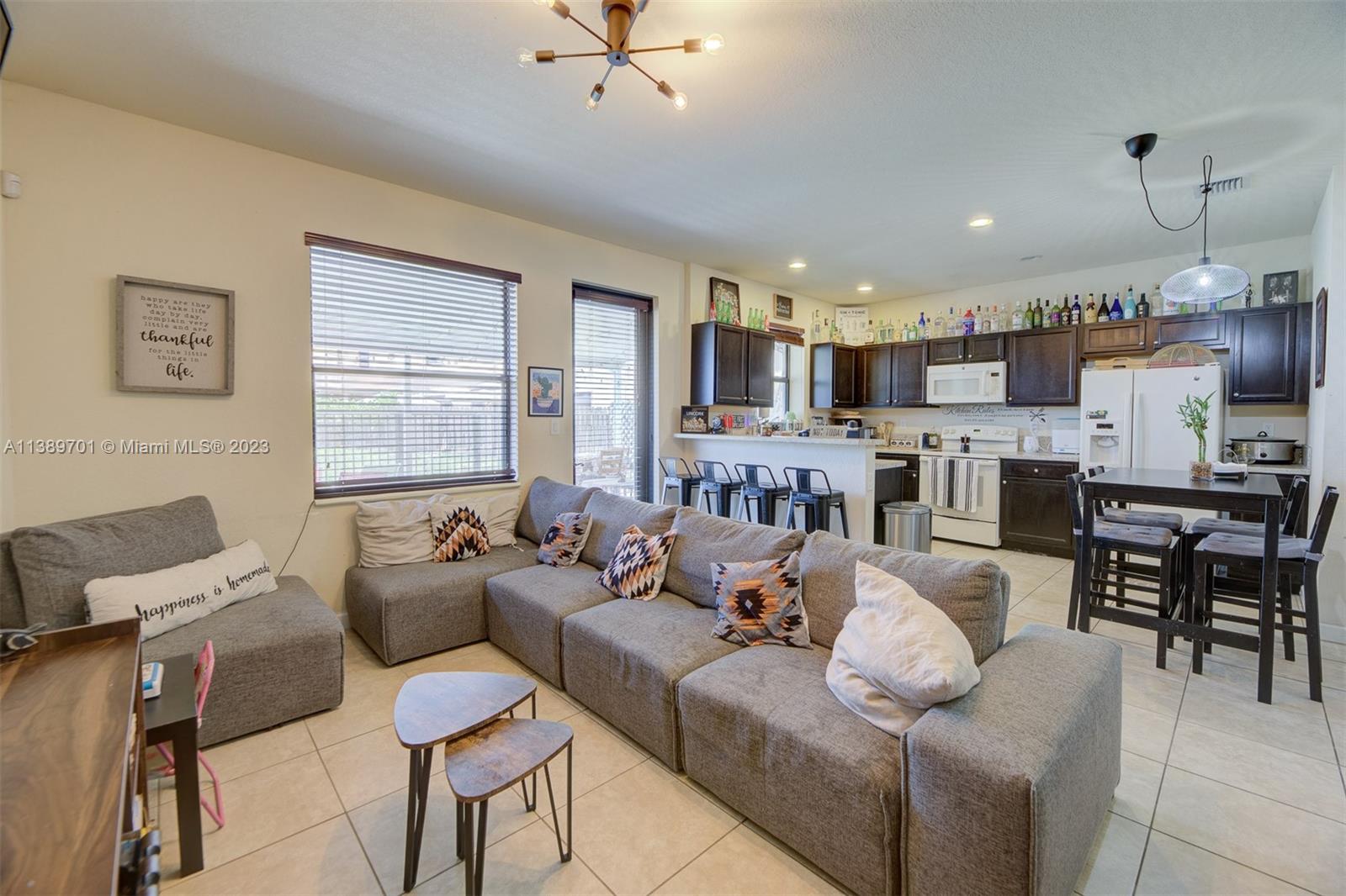 SILVER PALM WEST - Residential