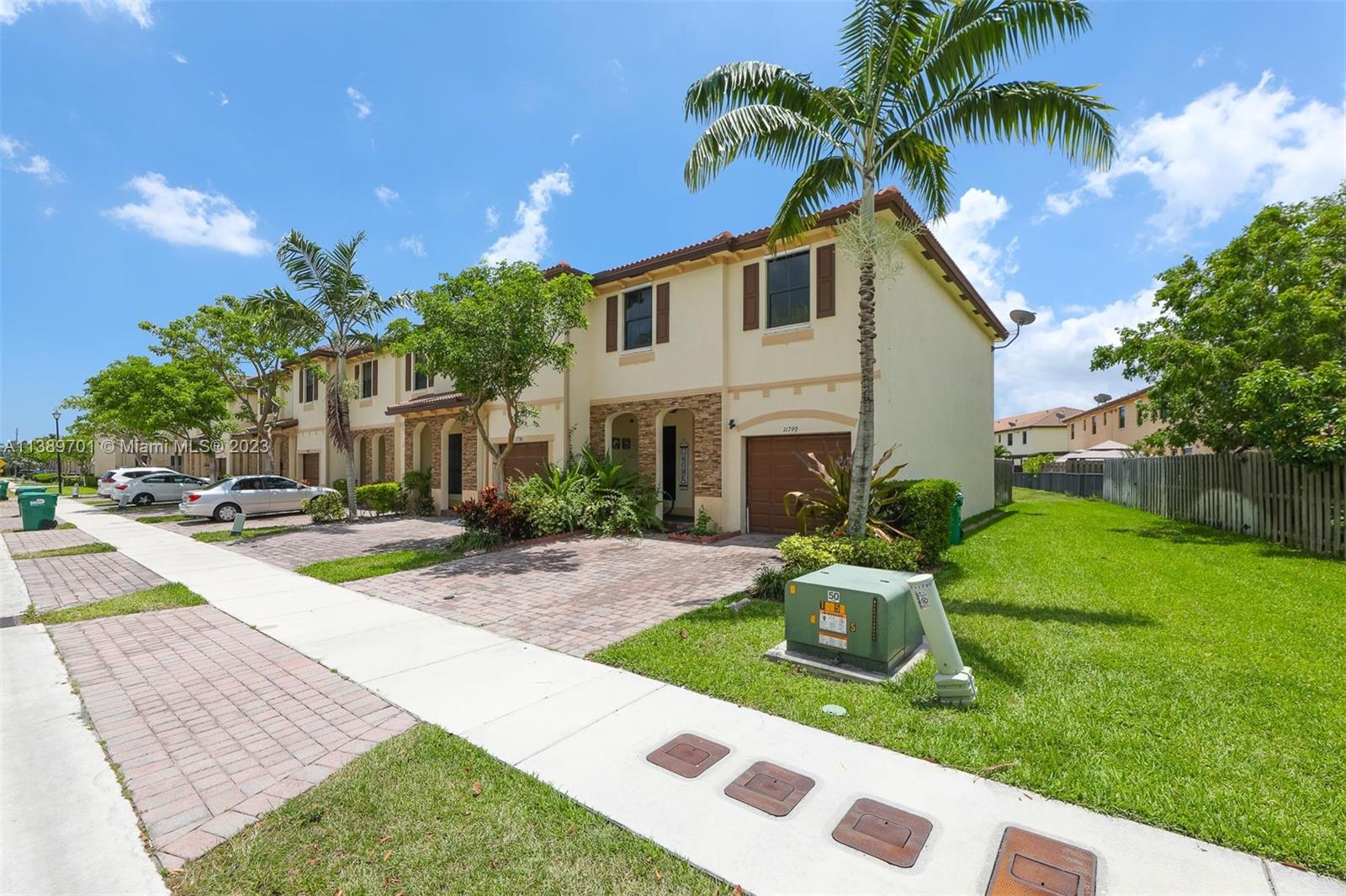SILVER PALM WEST - Residential
