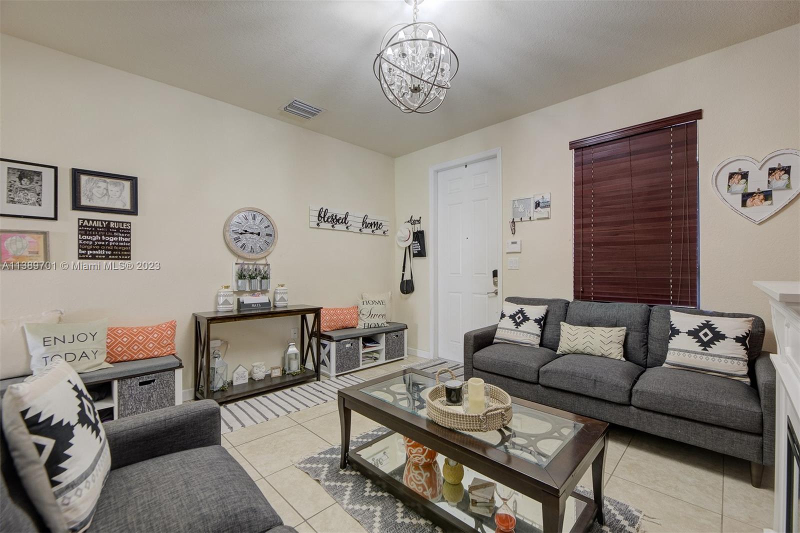 SILVER PALM WEST - Residential