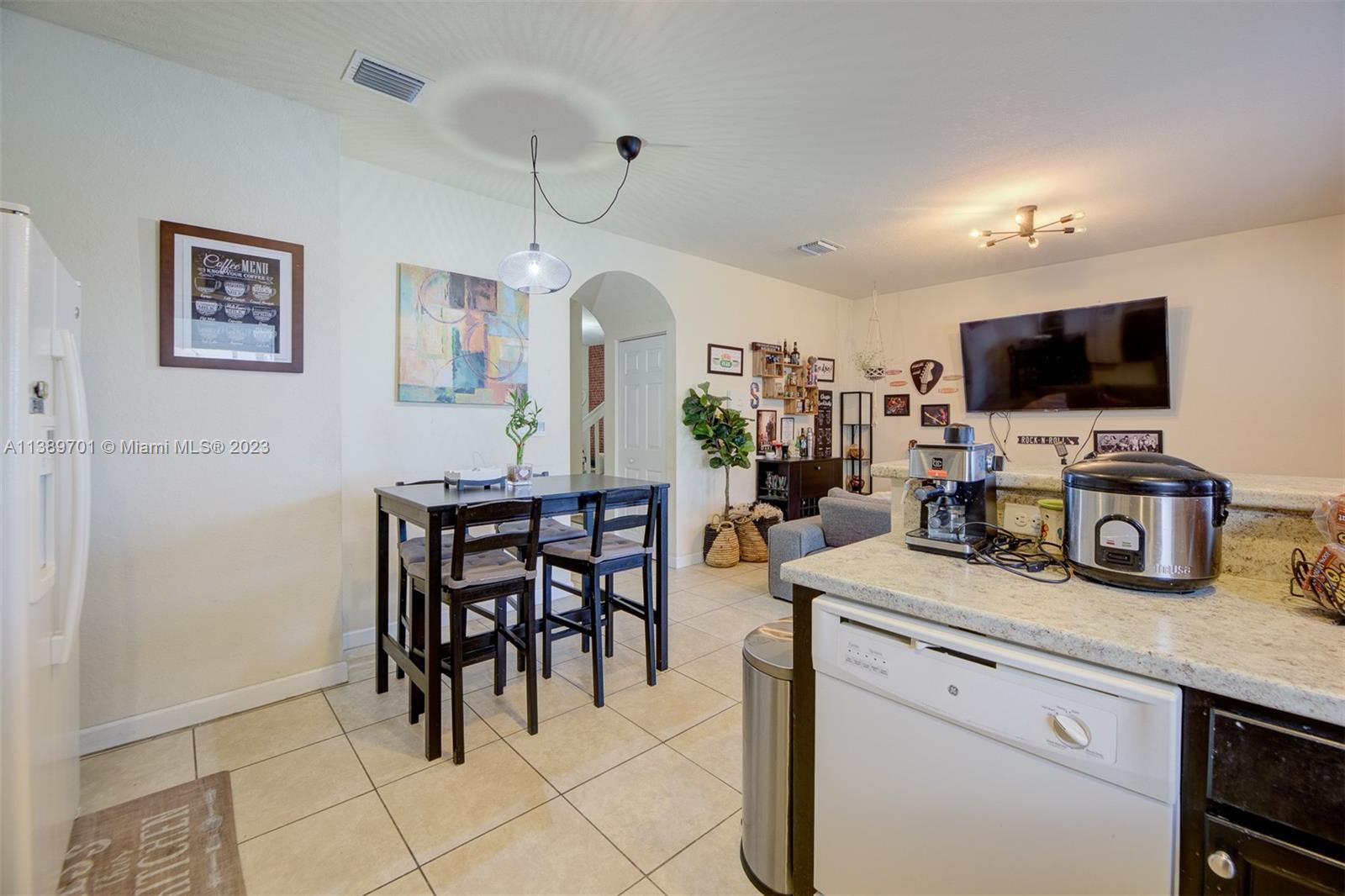 SILVER PALM WEST - Residential