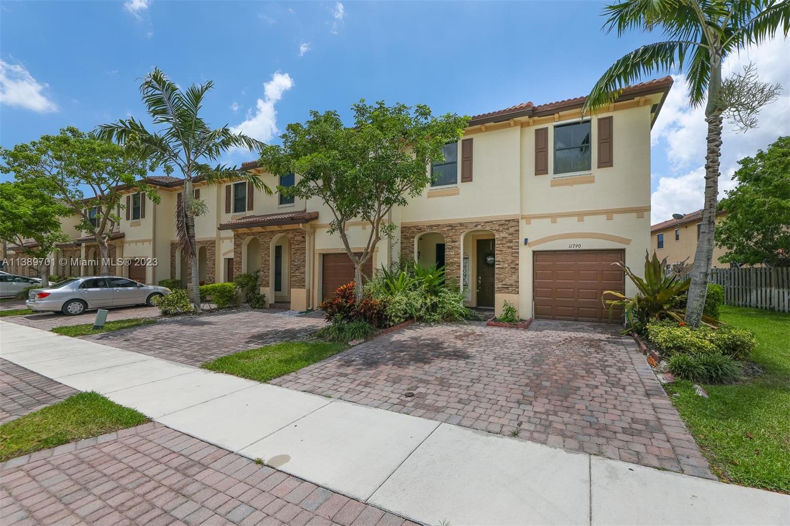 SILVER PALM WEST - Residential