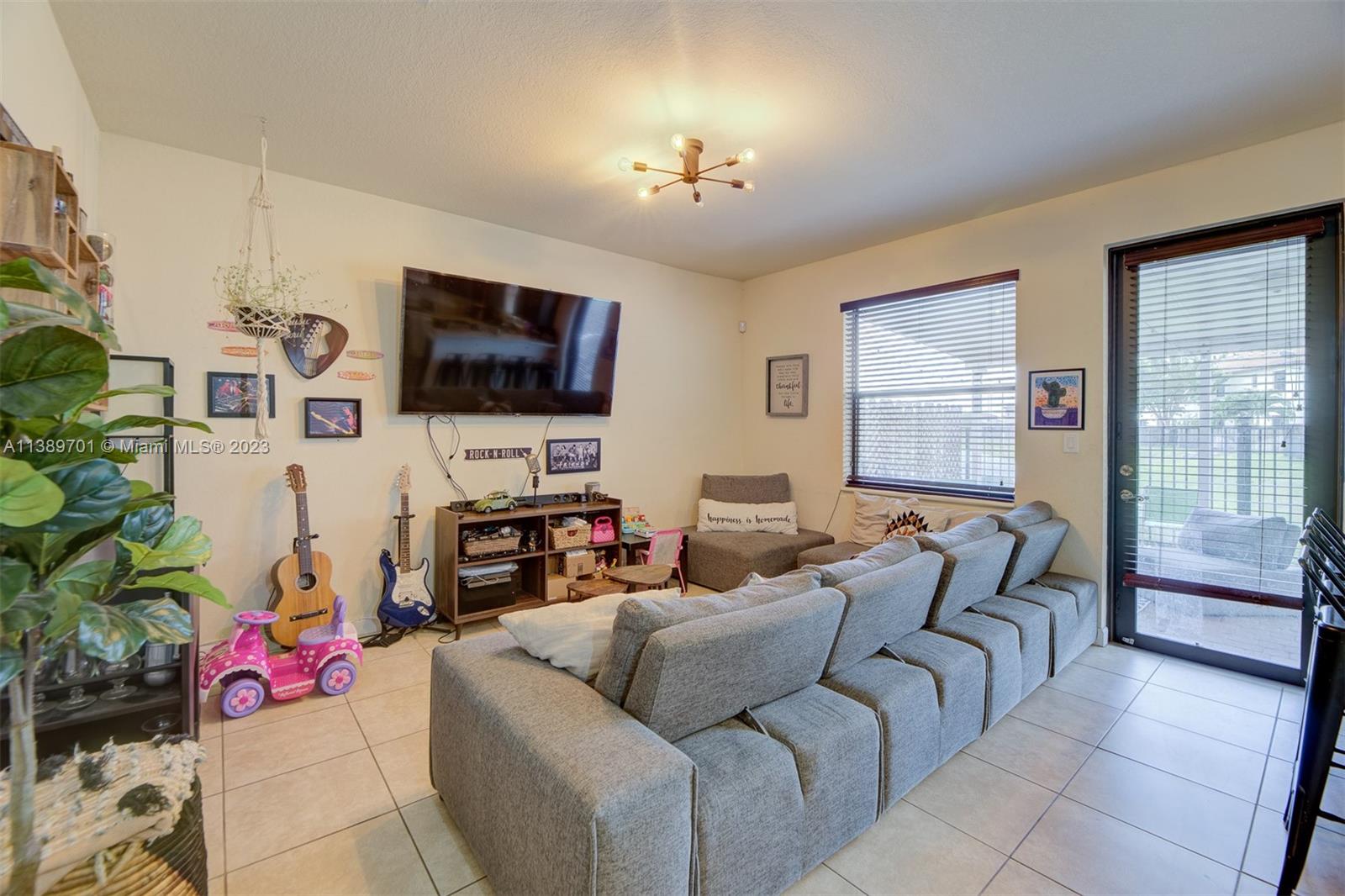 SILVER PALM WEST - Residential