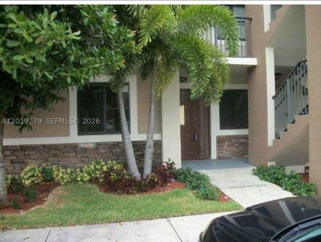 THE COURTS AT BAYSHORE II - Residential