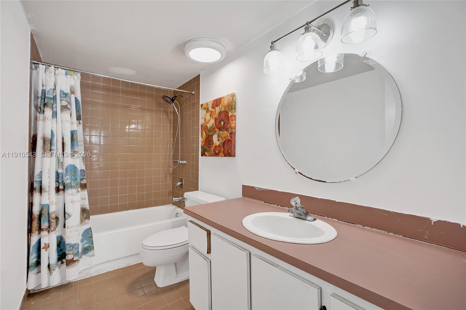 GOLFVIEW CL FONTAINEBLEAU - Residential