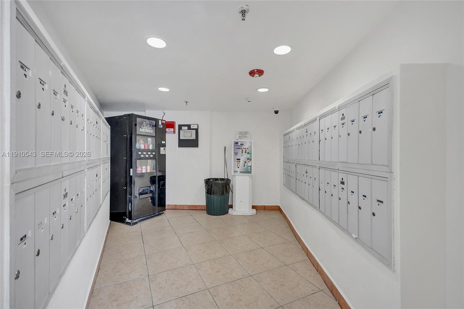 GOLFVIEW CL FONTAINEBLEAU - Residential