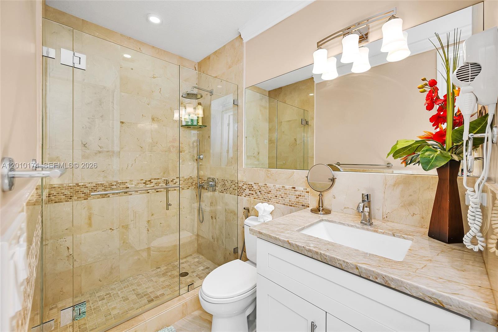 BUCCANEER PT (LARGO SOUND - Residential