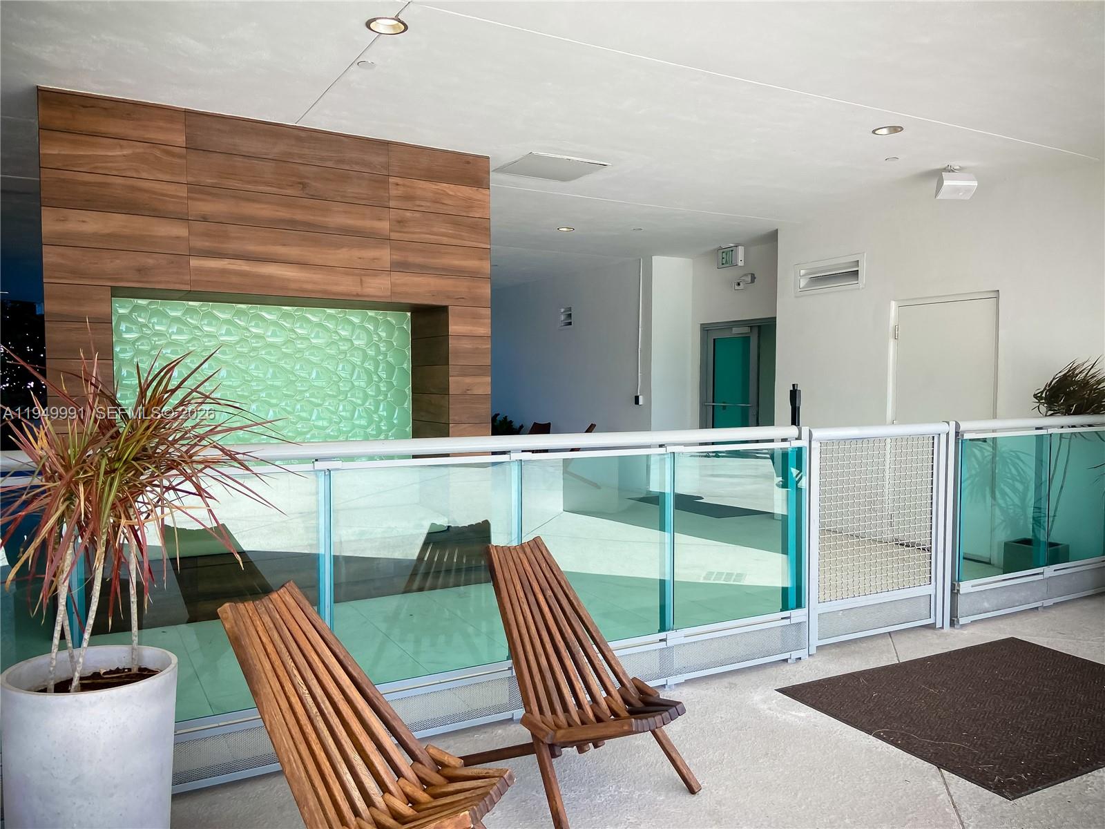 WIND CONDO - Residential