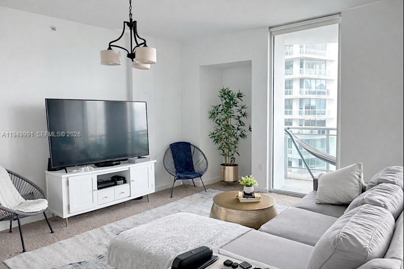 WIND CONDO - Residential