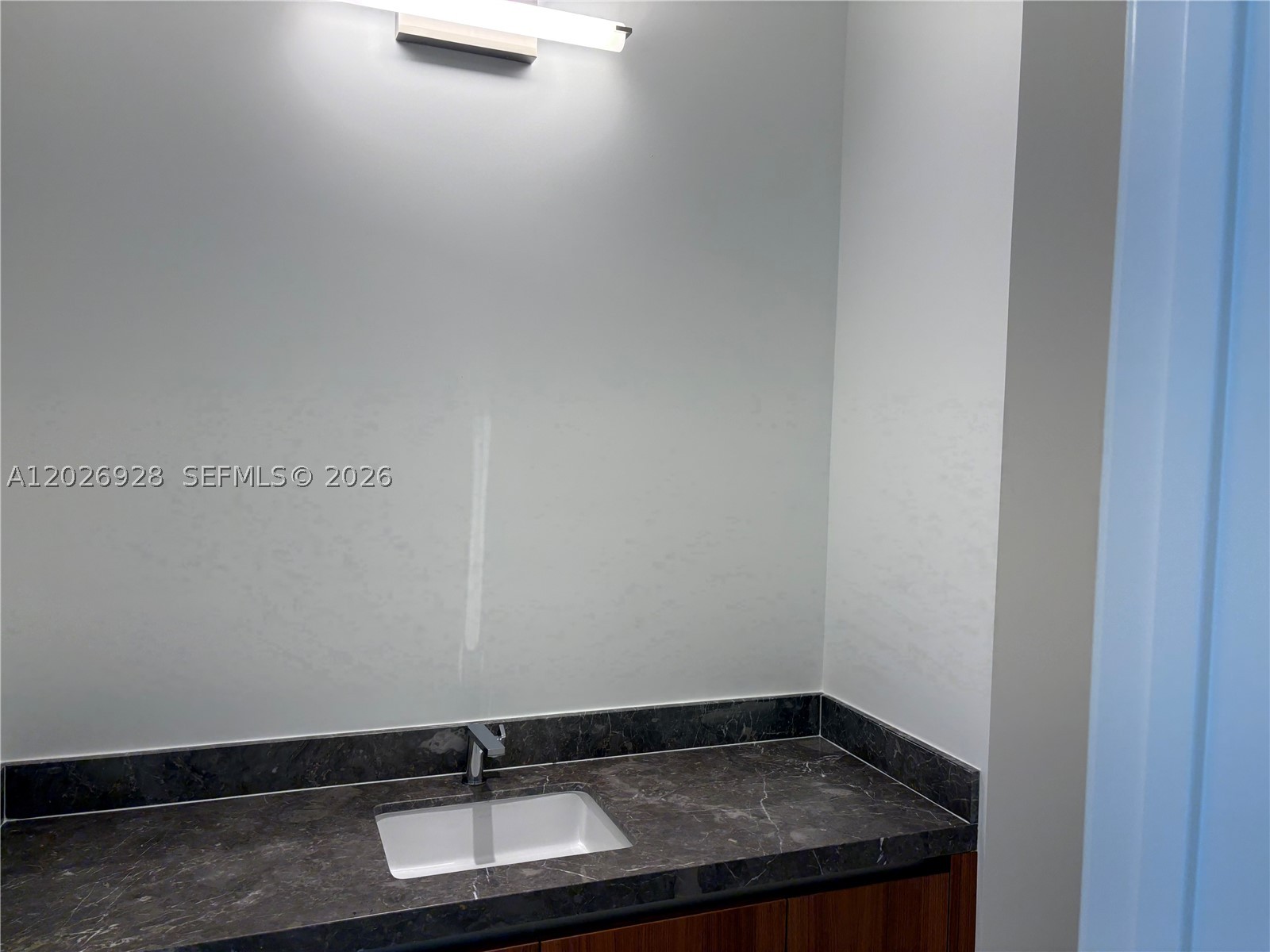 Una Residences Condominium - Residential Lease