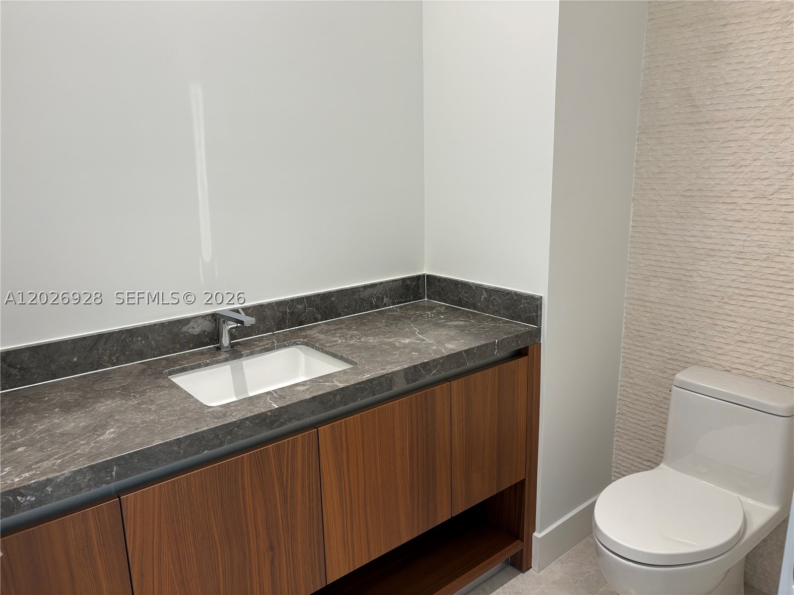 Una Residences Condominium - Residential Lease