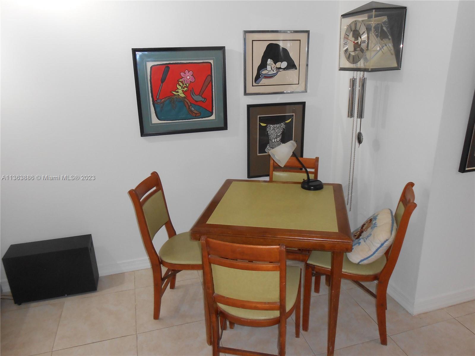 HARBOUR CLUB VILLAS CONDO - Residential