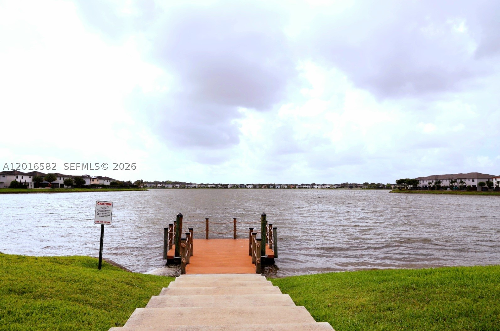 DUNNWOODY LAKE - Residential