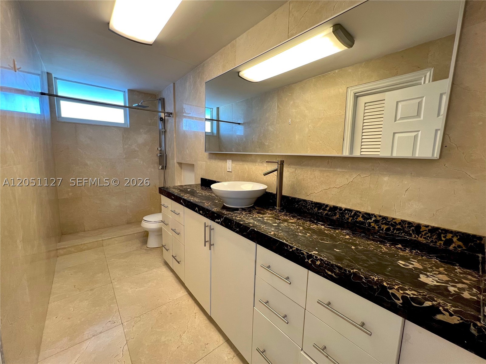 THE PARK GARDENS CONDO - Residential Lease