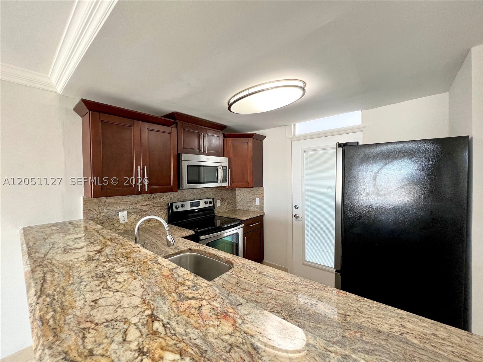 THE PARK GARDENS CONDO - Residential Lease