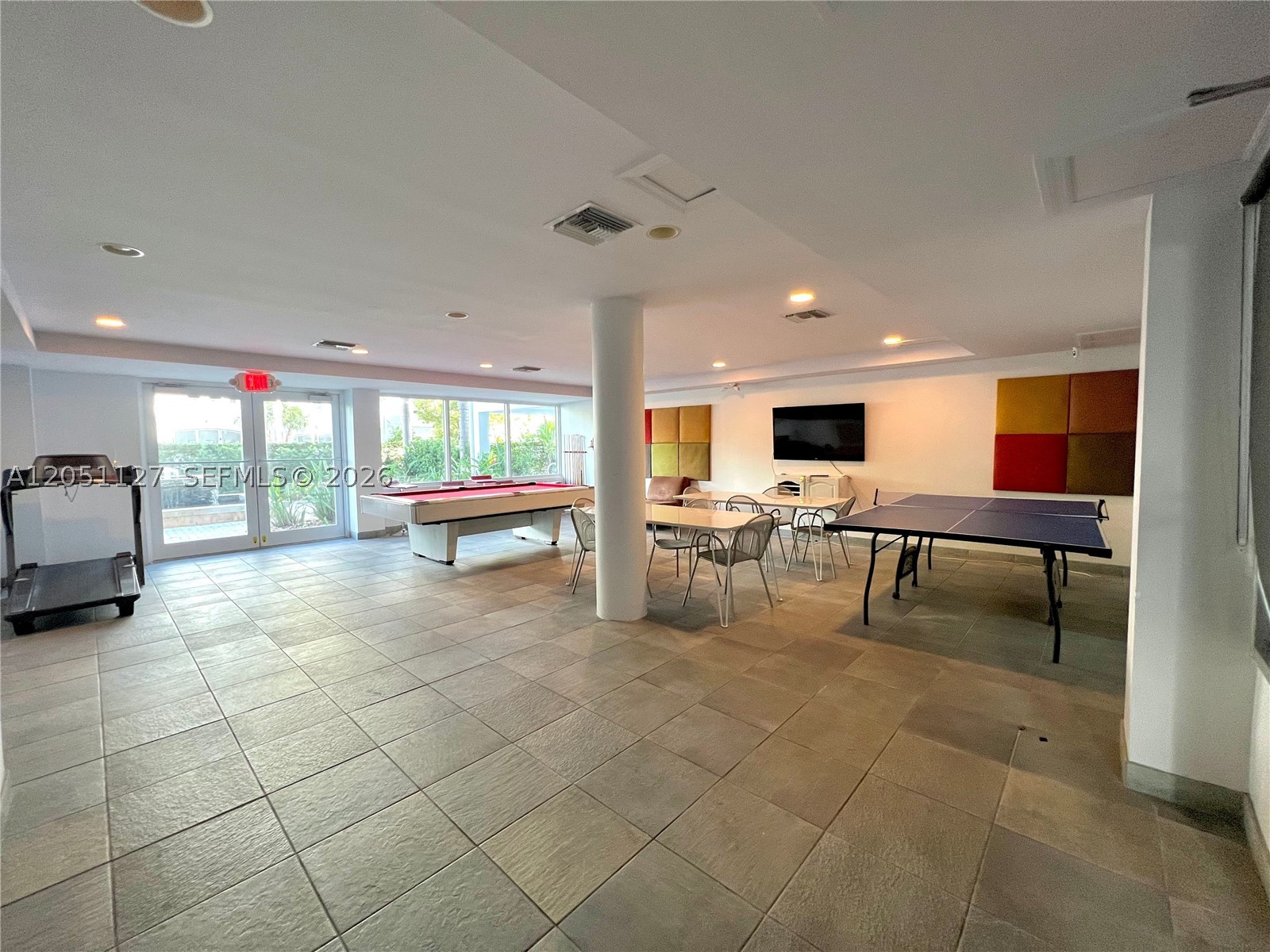 THE PARK GARDENS CONDO - Residential Lease