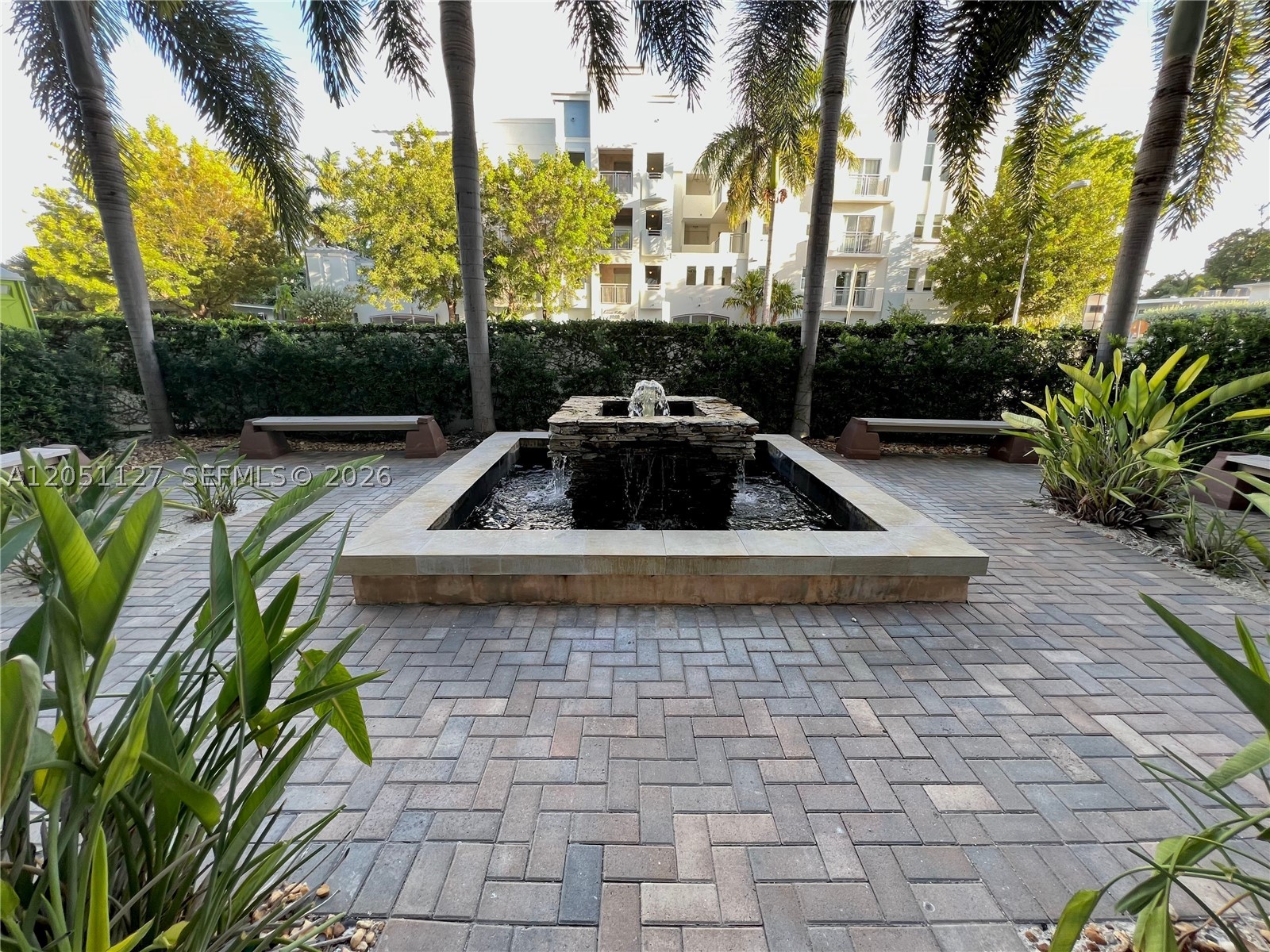 THE PARK GARDENS CONDO - Residential Lease