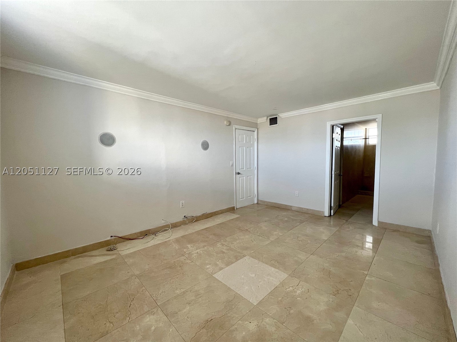THE PARK GARDENS CONDO - Residential Lease