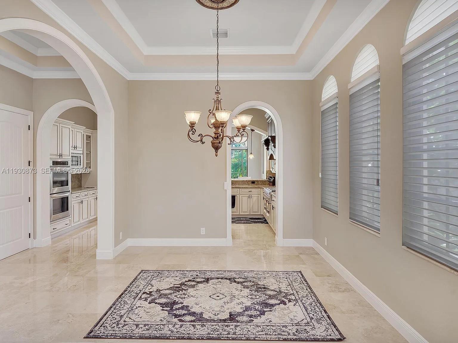 PARKLAND GOLF AND COUNTRY - Residential