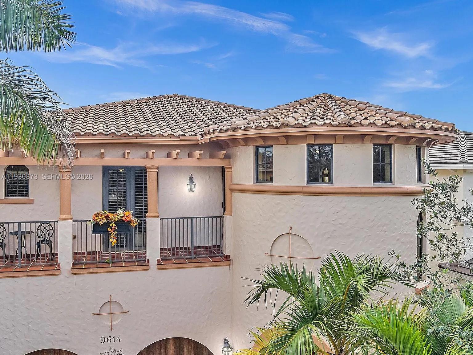 PARKLAND GOLF AND COUNTRY - Residential