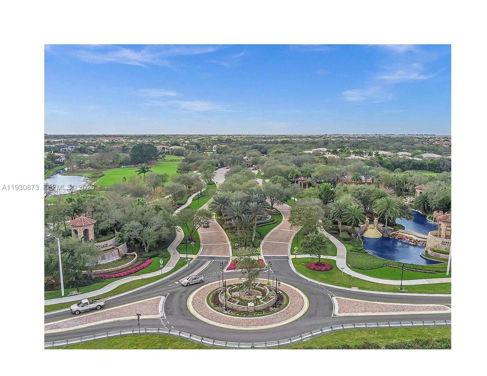PARKLAND GOLF AND COUNTRY - Residential