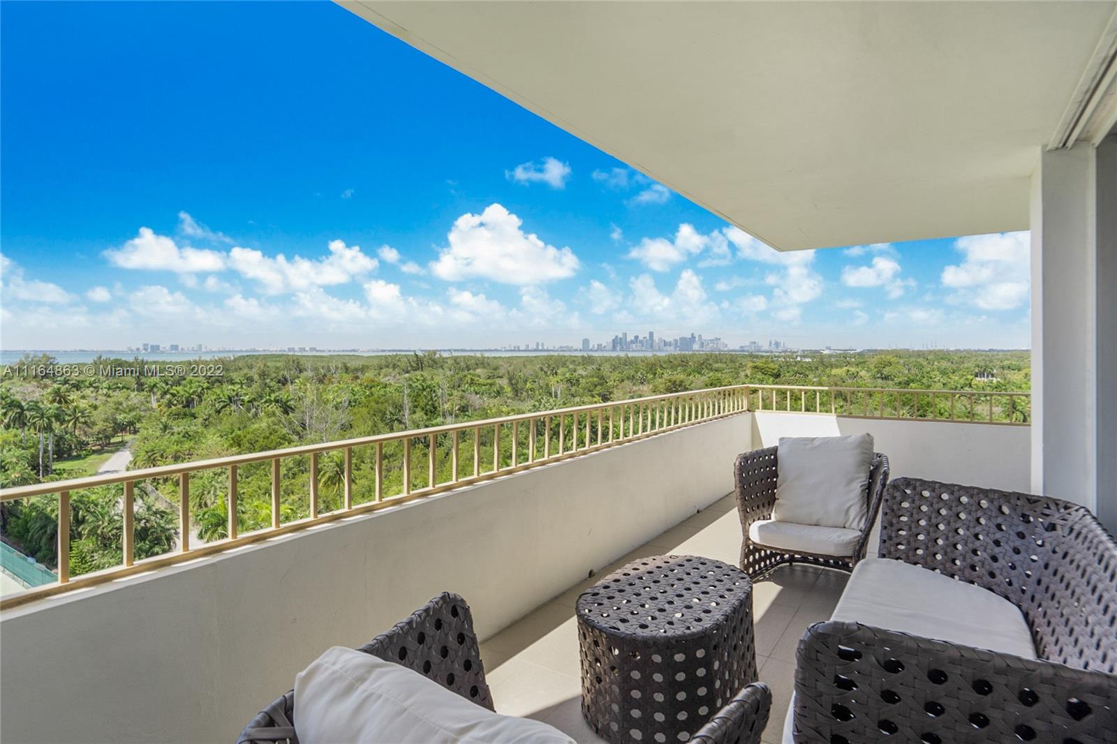 KEY BISCAYNE COMMODORE CL - Residential