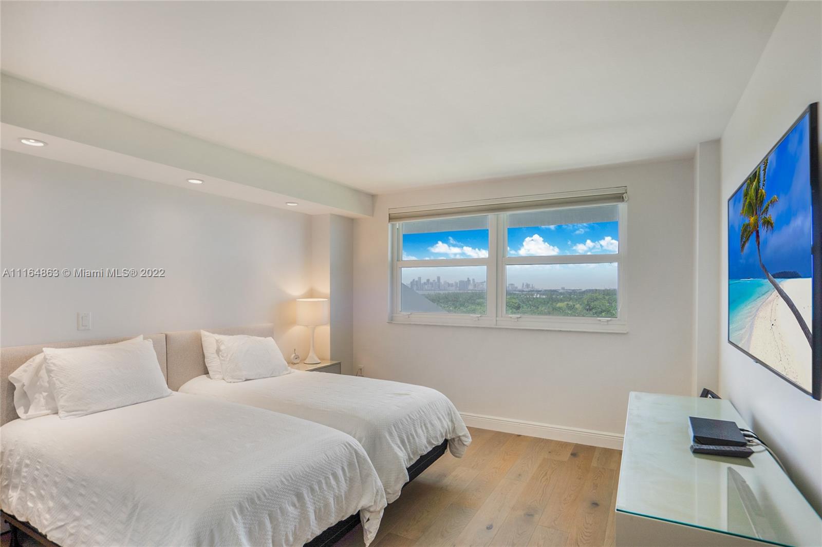 KEY BISCAYNE COMMODORE CL - Residential