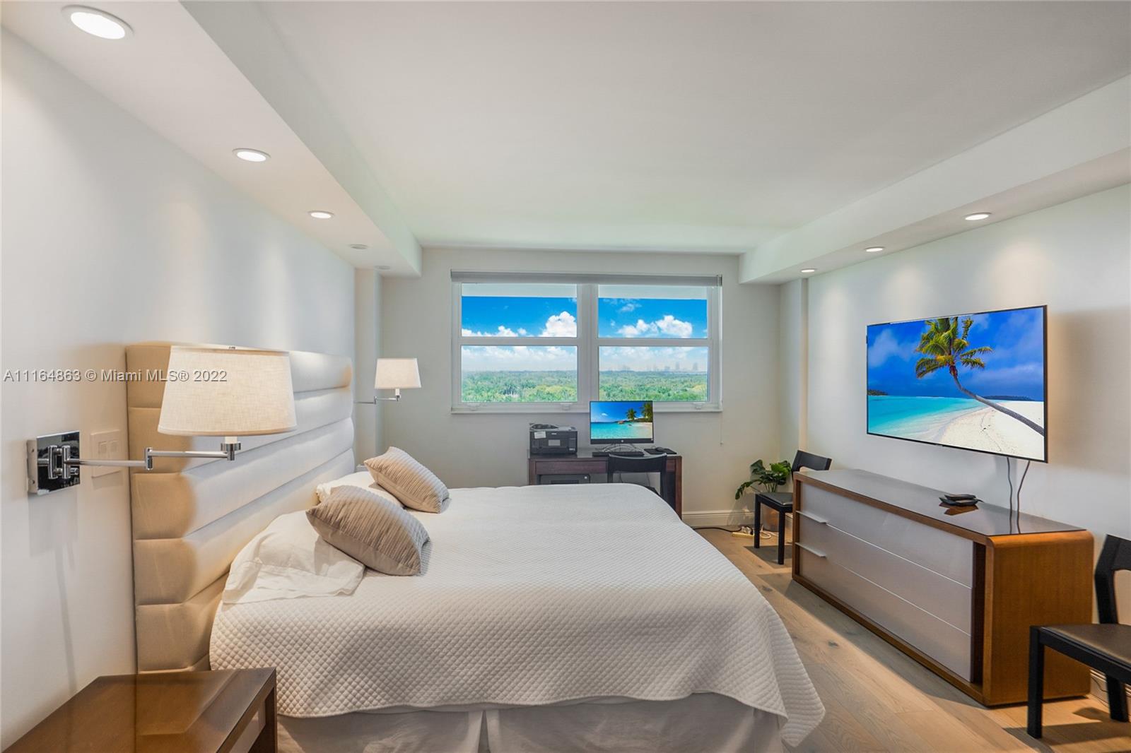 KEY BISCAYNE COMMODORE CL - Residential