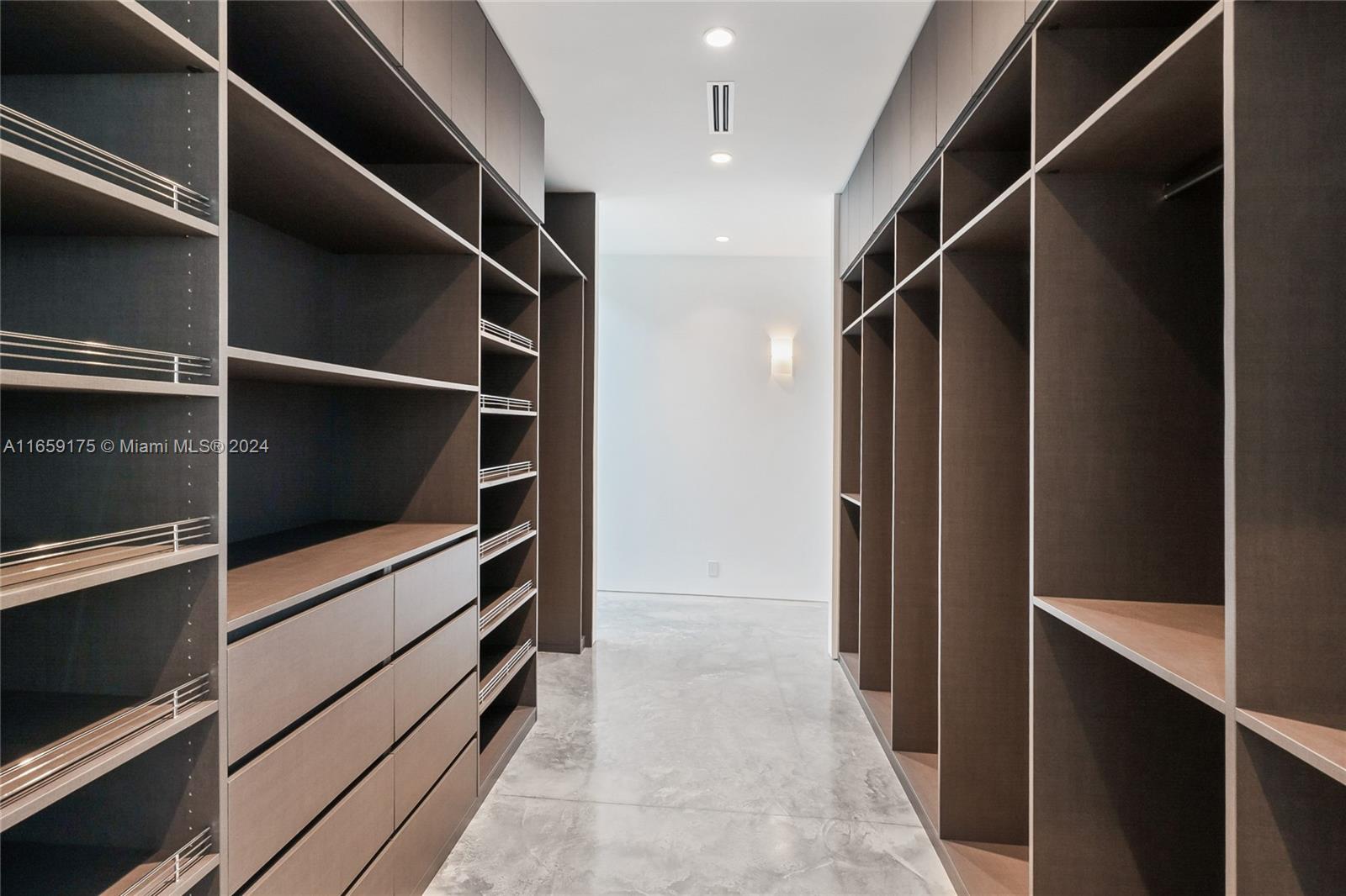 BISCAYNE PARK TERR - Residential