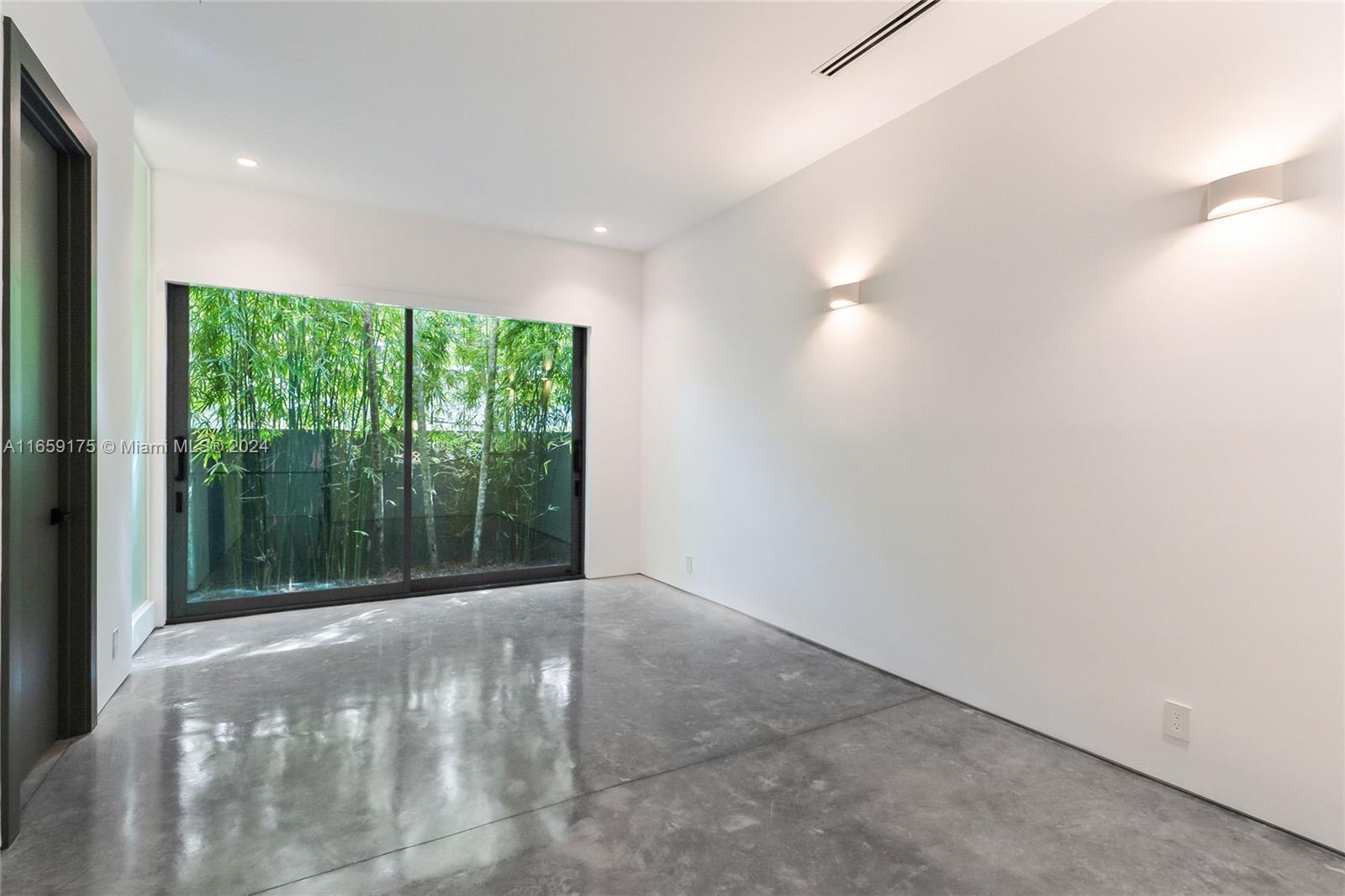 BISCAYNE PARK TERR - Residential
