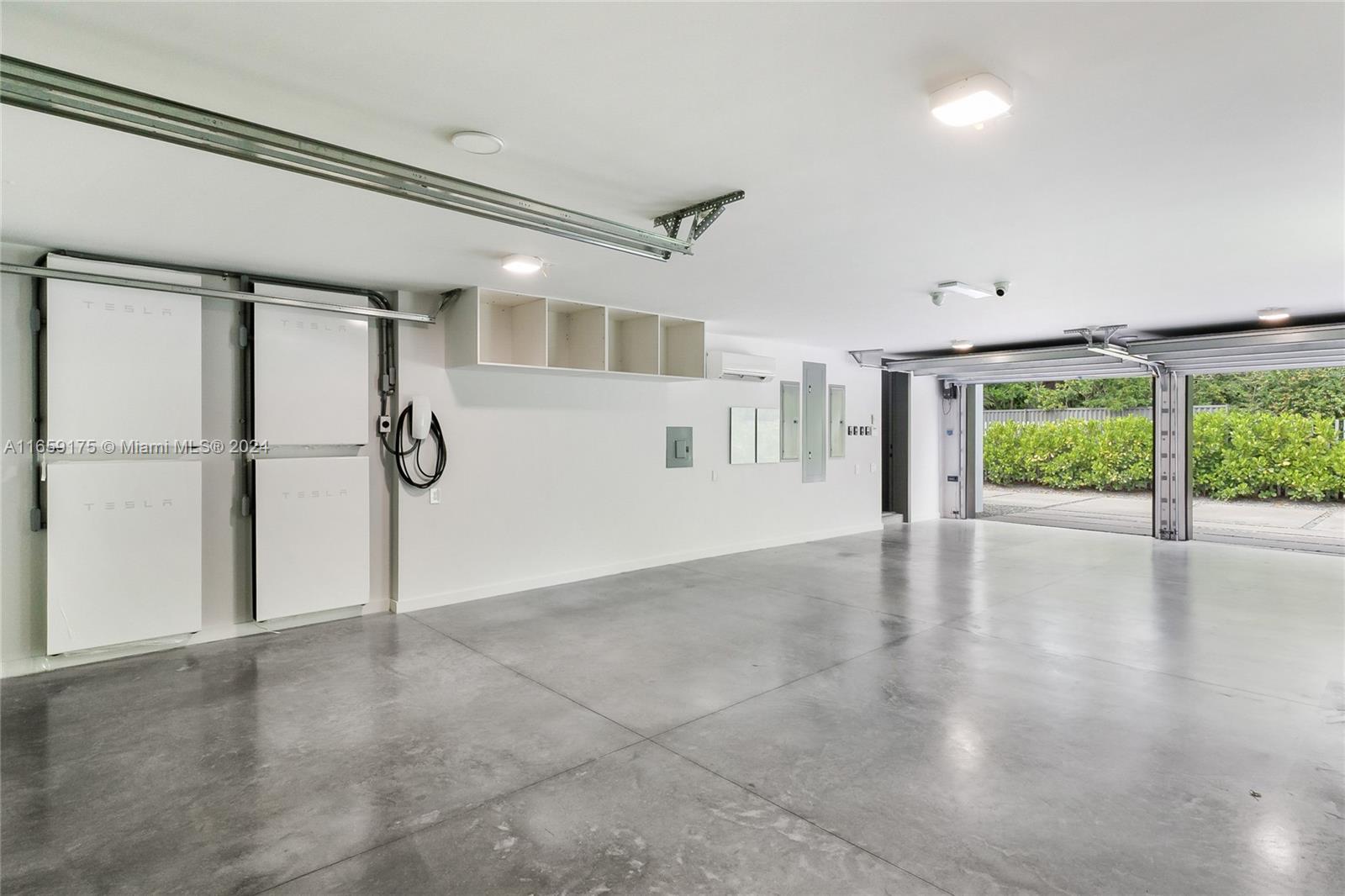 BISCAYNE PARK TERR - Residential