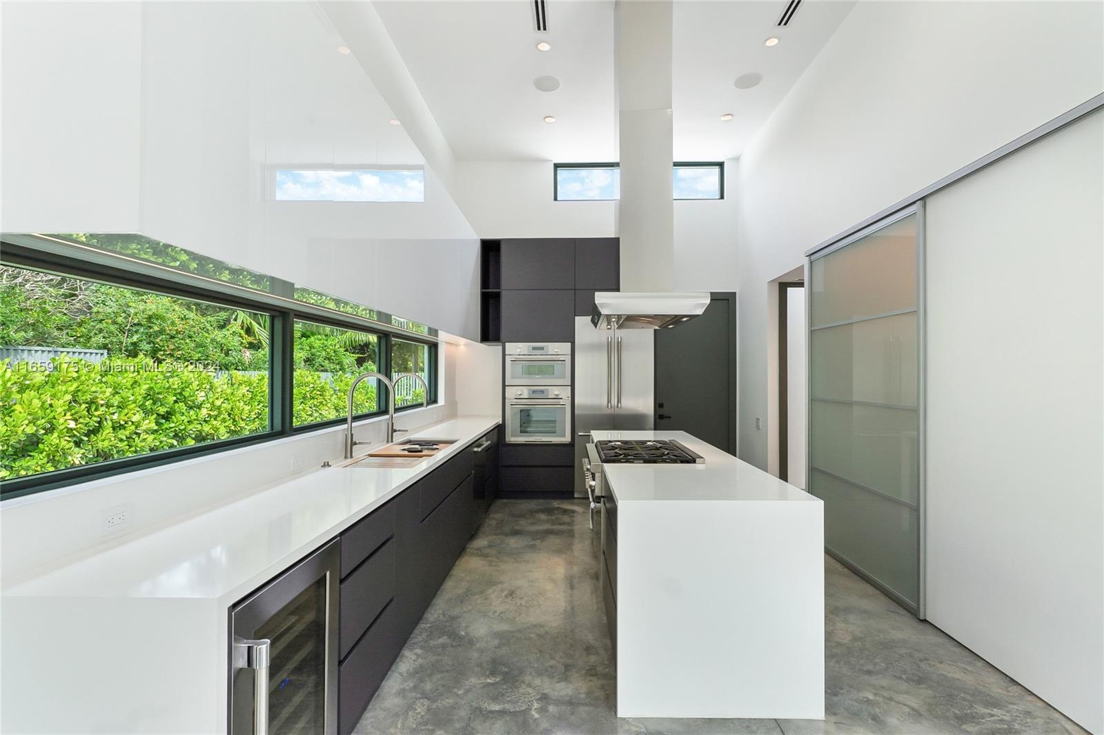 BISCAYNE PARK TERR - Residential
