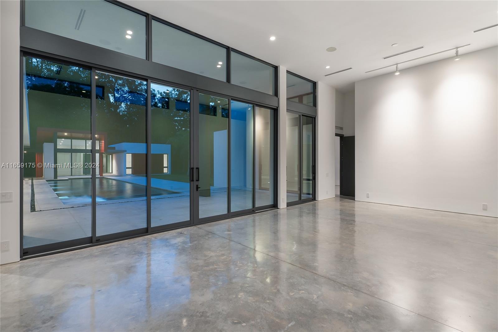 BISCAYNE PARK TERR - Residential