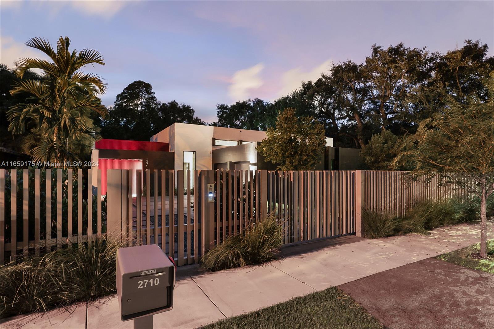 BISCAYNE PARK TERR - Residential