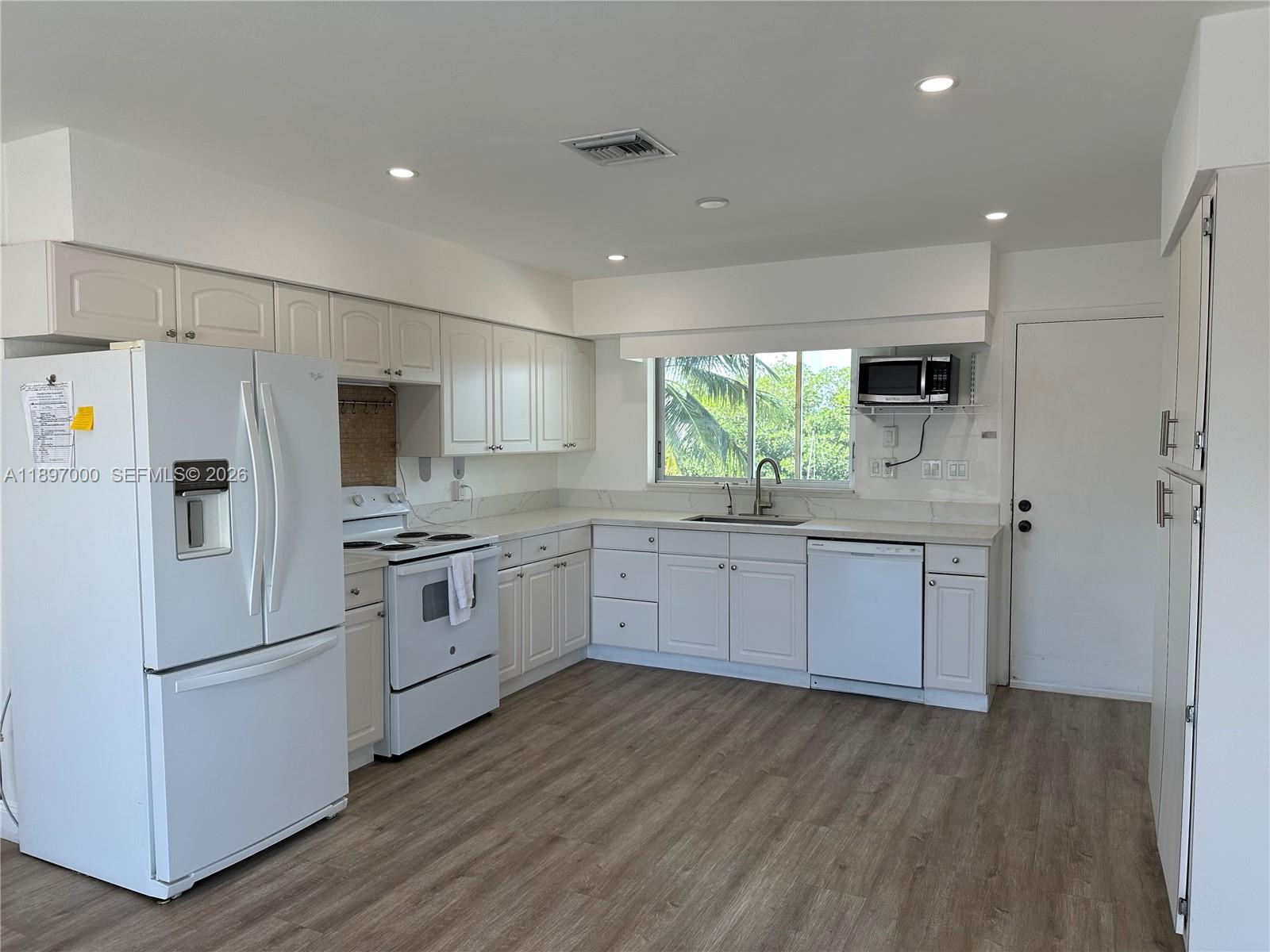 WHITE MARLIN BEACH SEC 2 - Residential