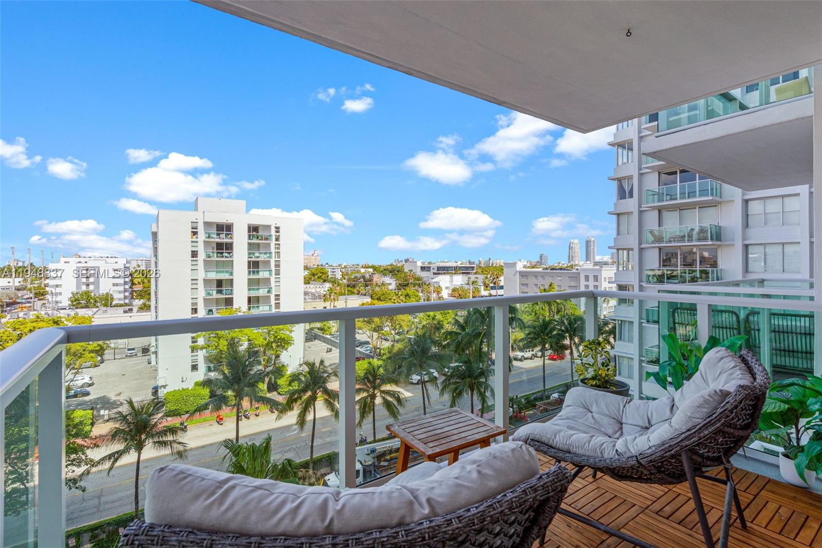 MIRADOR 1000 CONDO - Residential