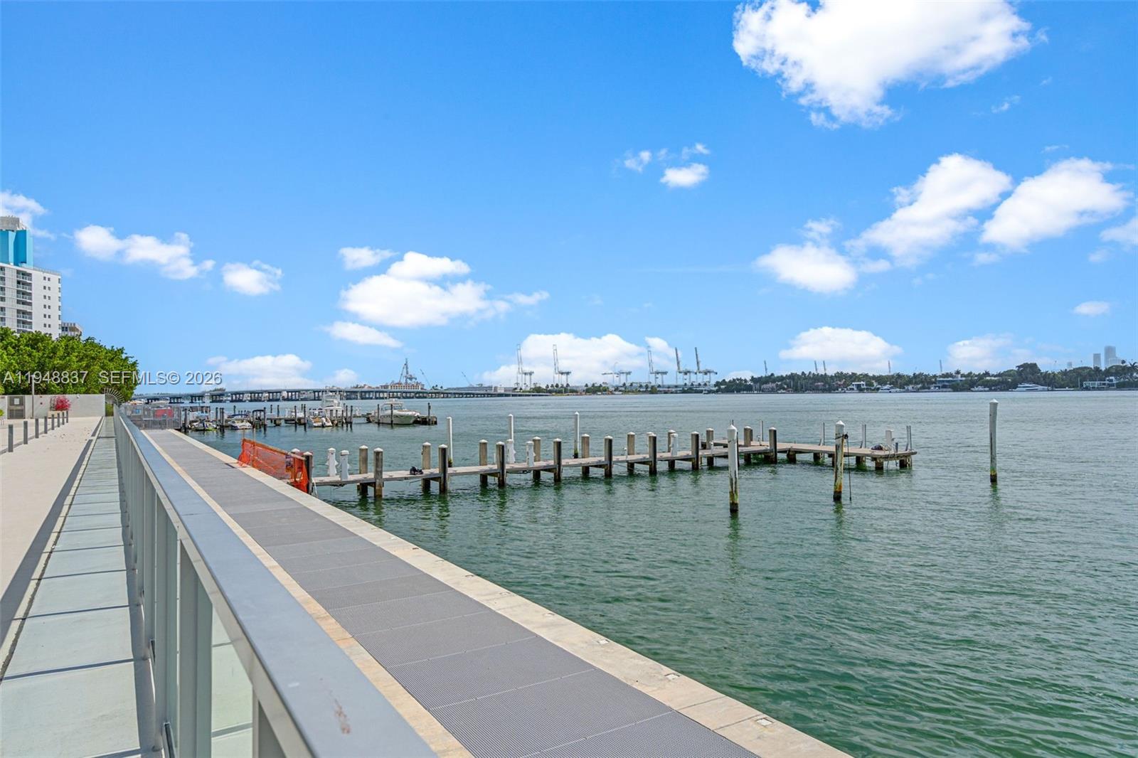 MIRADOR 1000 CONDO - Residential