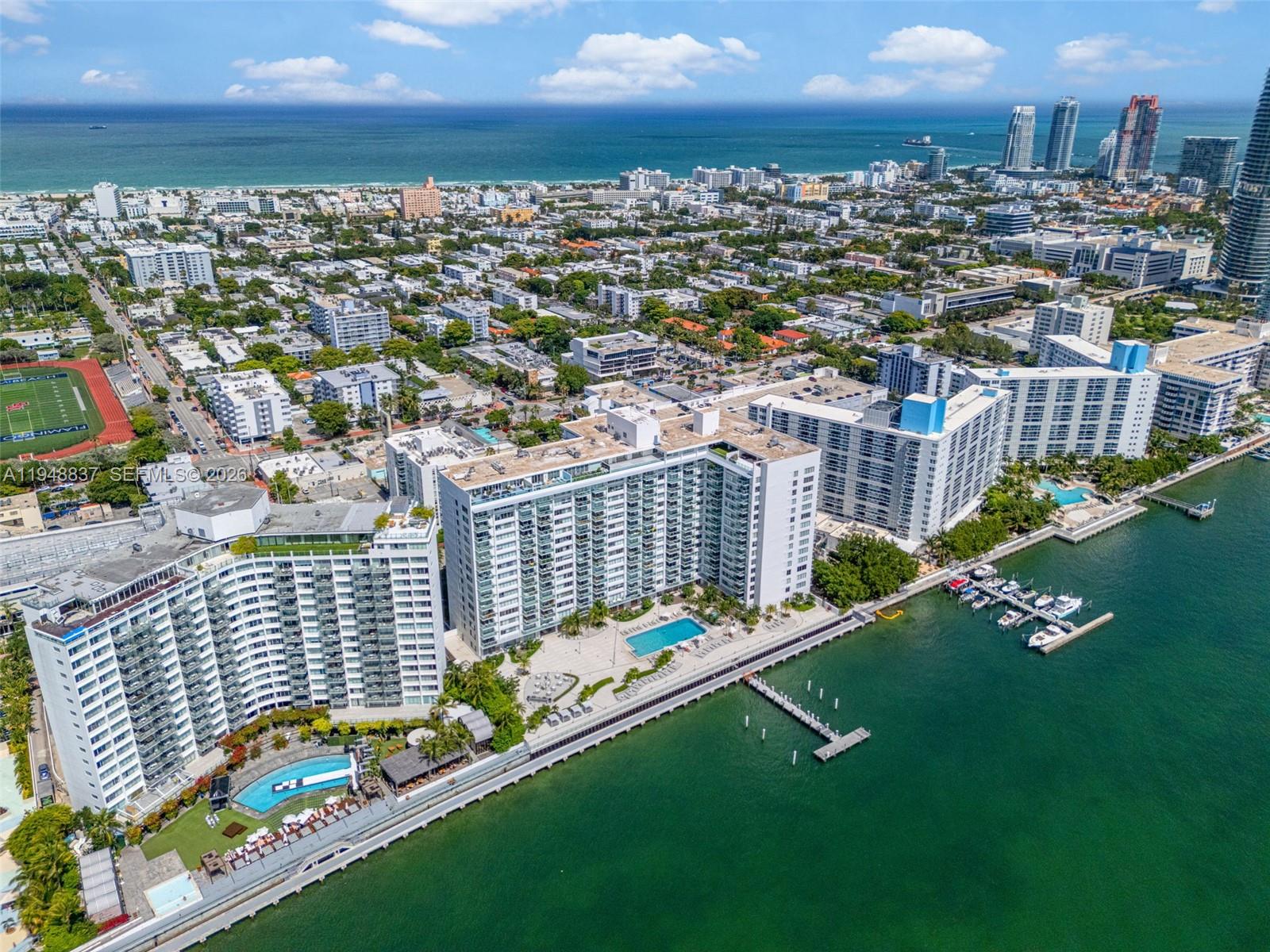 MIRADOR 1000 CONDO - Residential