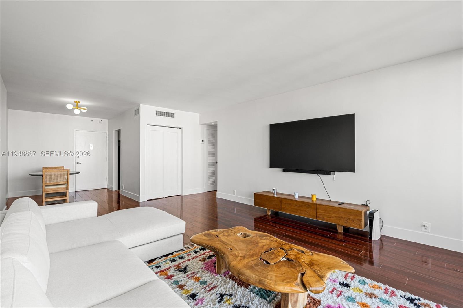 MIRADOR 1000 CONDO - Residential