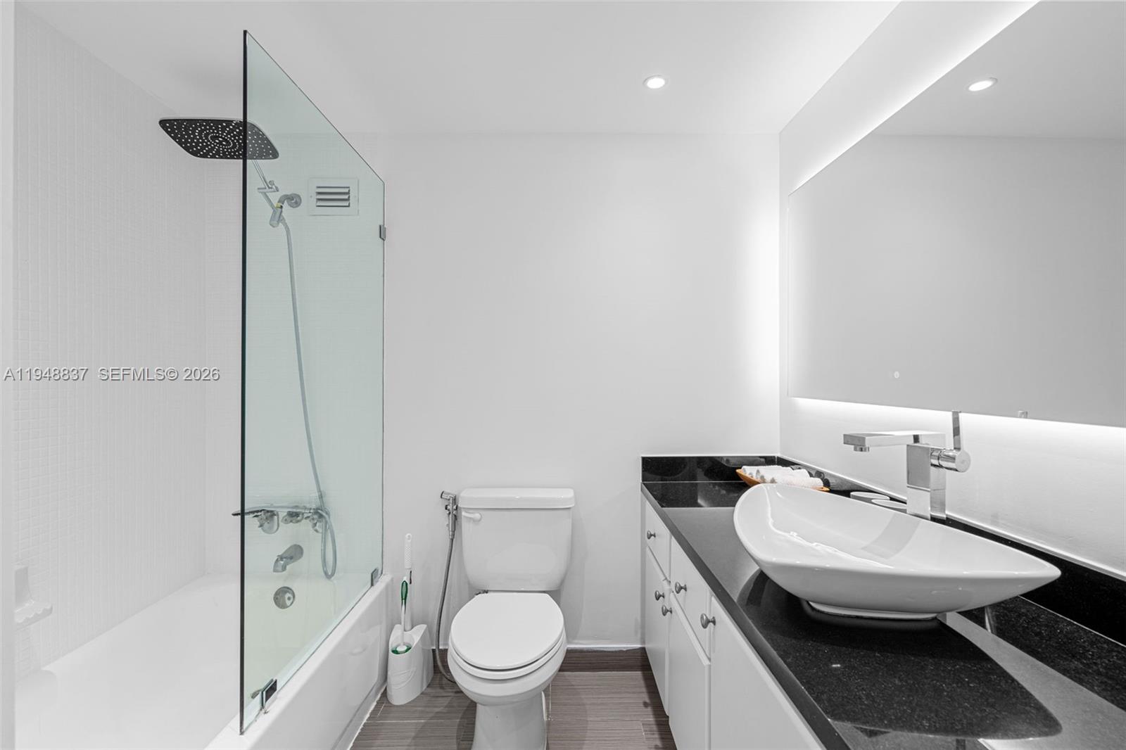 MIRADOR 1000 CONDO - Residential