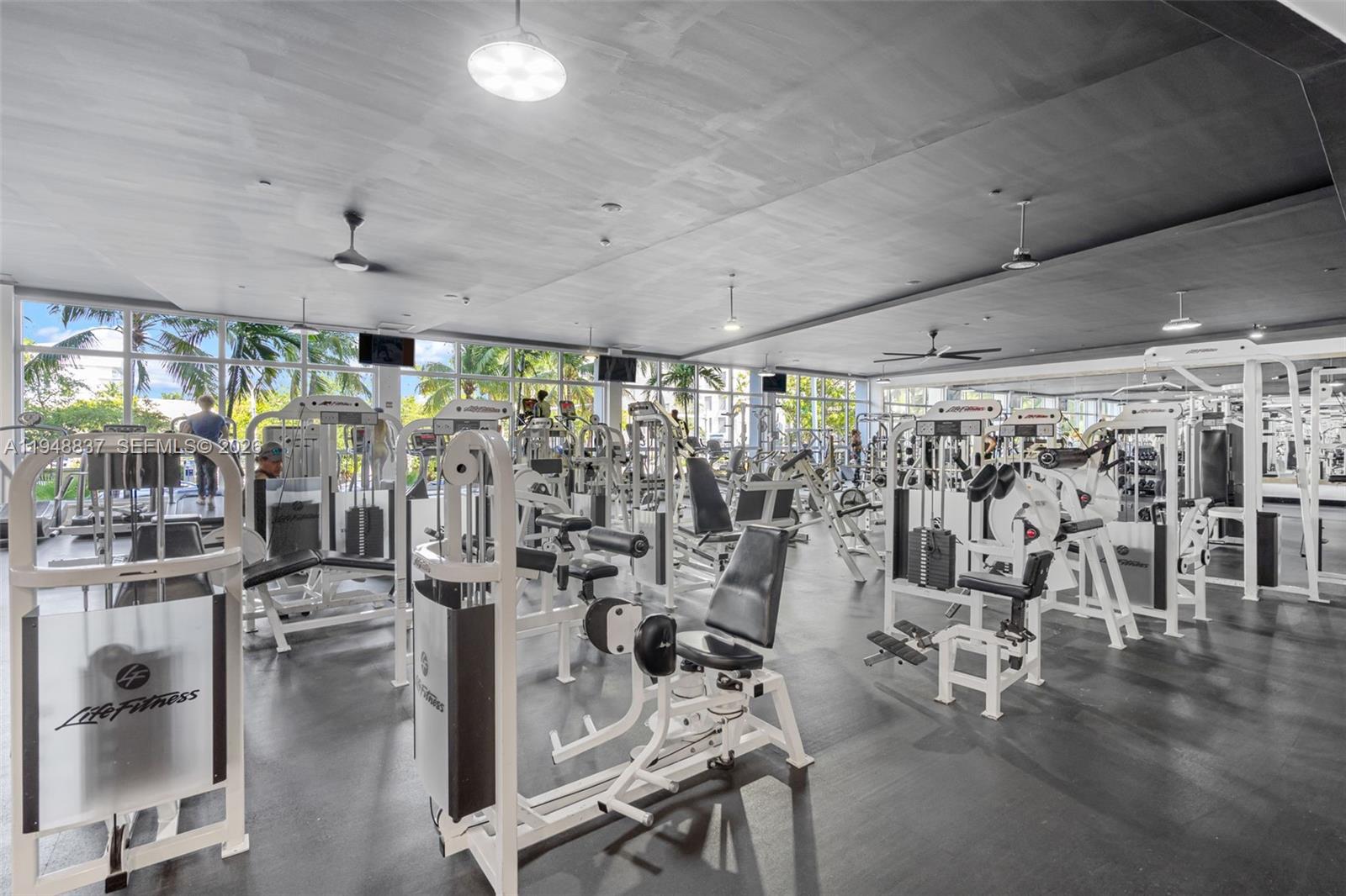 MIRADOR 1000 CONDO - Residential